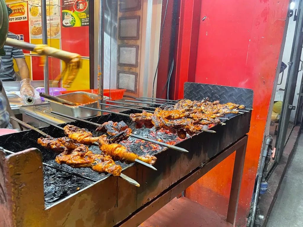 Ruta gastronómica nocturna por Colombo