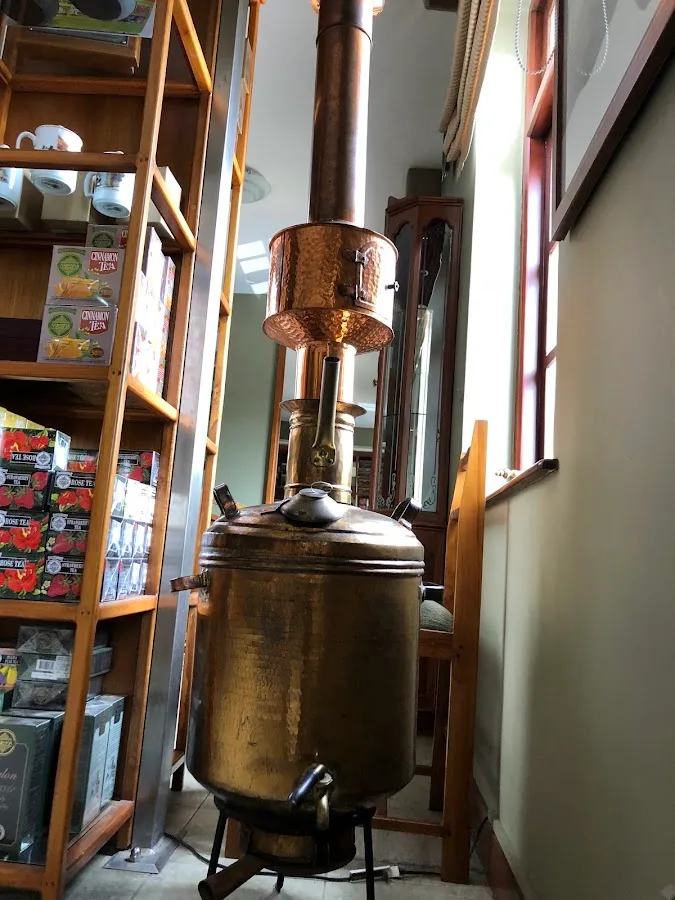 Mañana silenciosa en el país del té