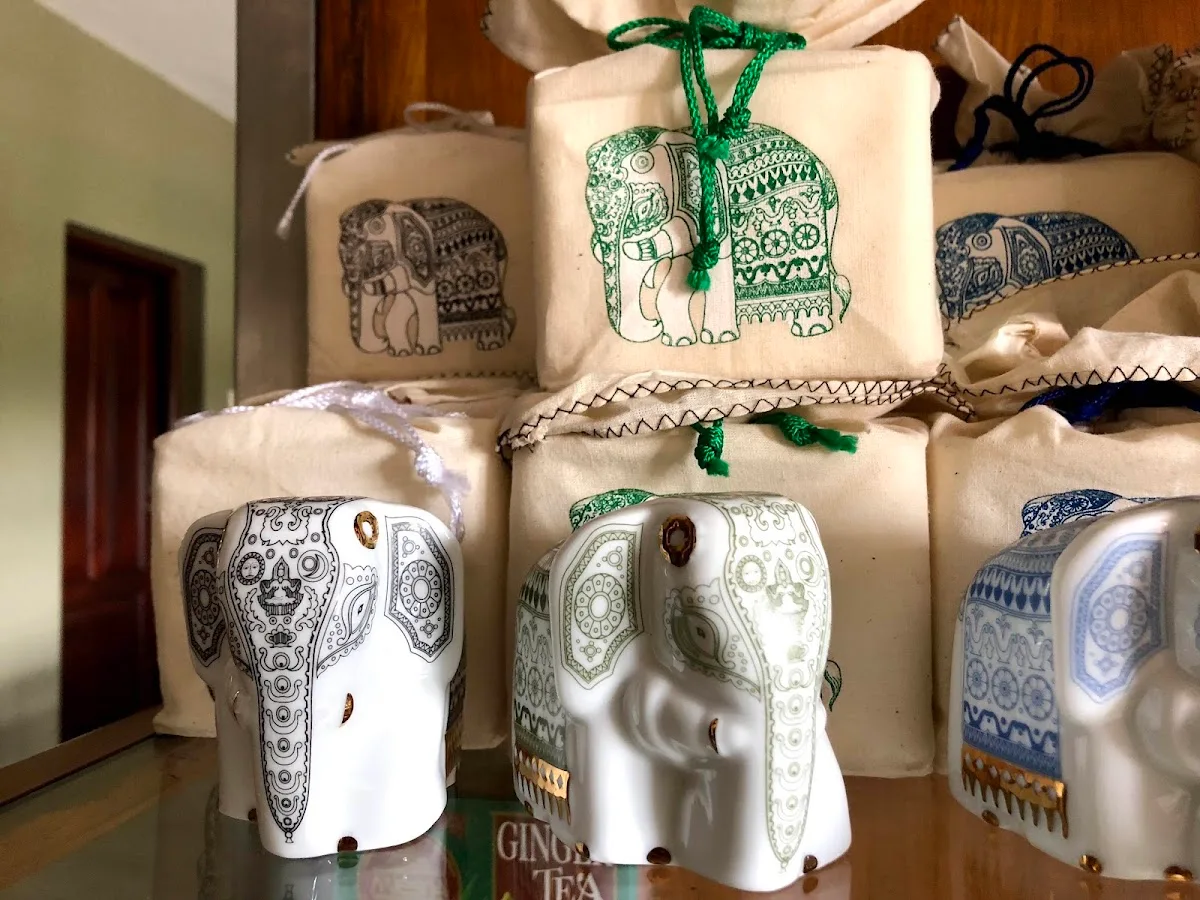 Mañana silenciosa en el país del té